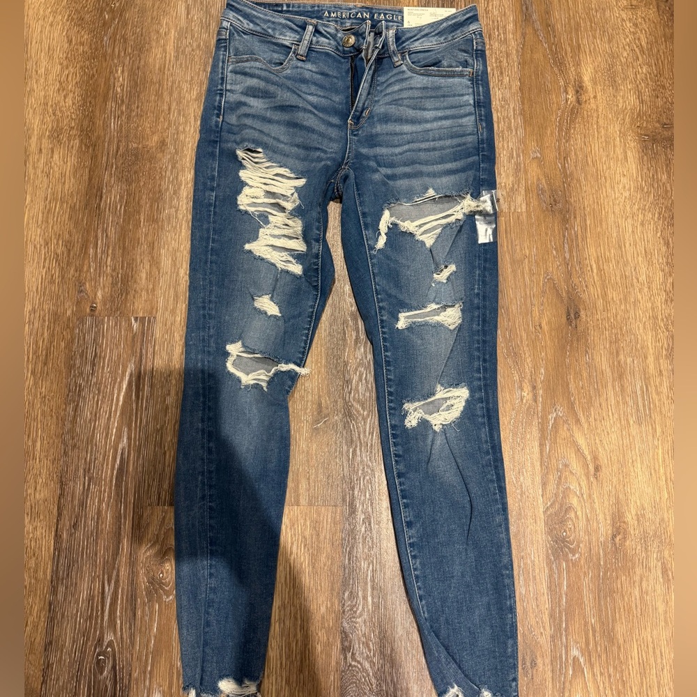American Eagle Outfitters Women's Ripped Dark Blue Skinny Jeans